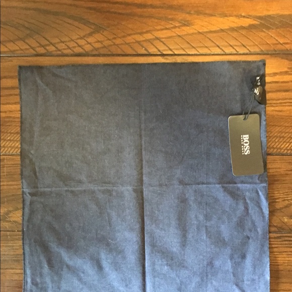 NWT Hugo Boss Men’s Pocket Handkerchief - Picture 8 of 8